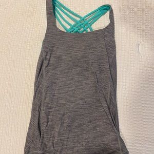 Lululemon size 6 workout tank